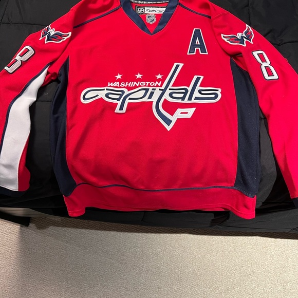 Capitals jersey - Picture 1 of 2